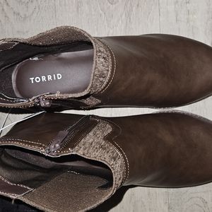 Torrid size 11.5W Brown Booties